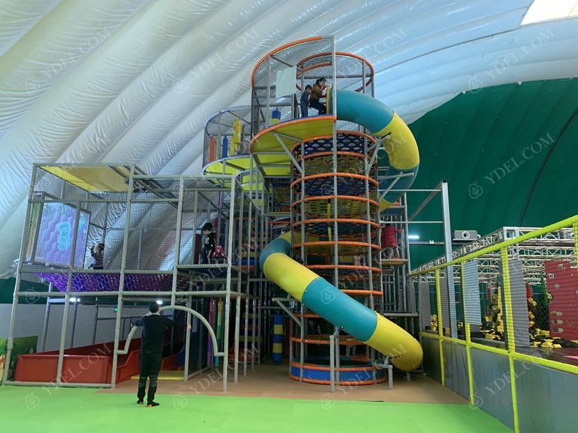 旋轉滑（huá）梯區域效果圖