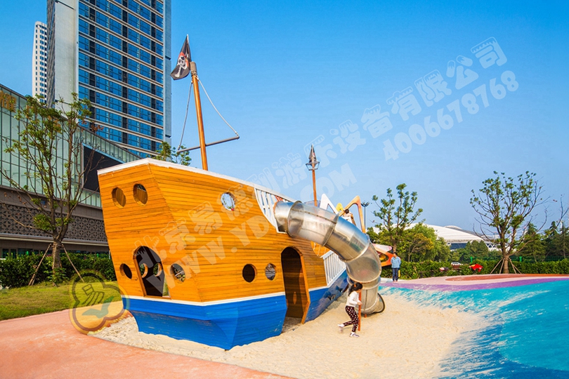 戶外海盜船遊樂場
